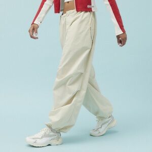 iets frans... Cream Ballon Cargo Pants